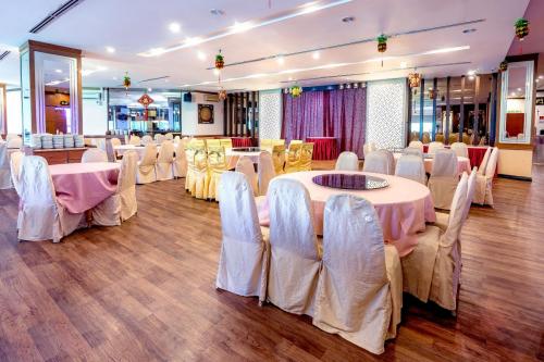 1- Chinese Restaurant